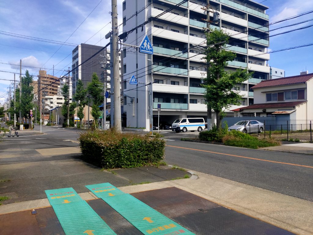 MID WARD CITYの周辺写真-正面道路2-